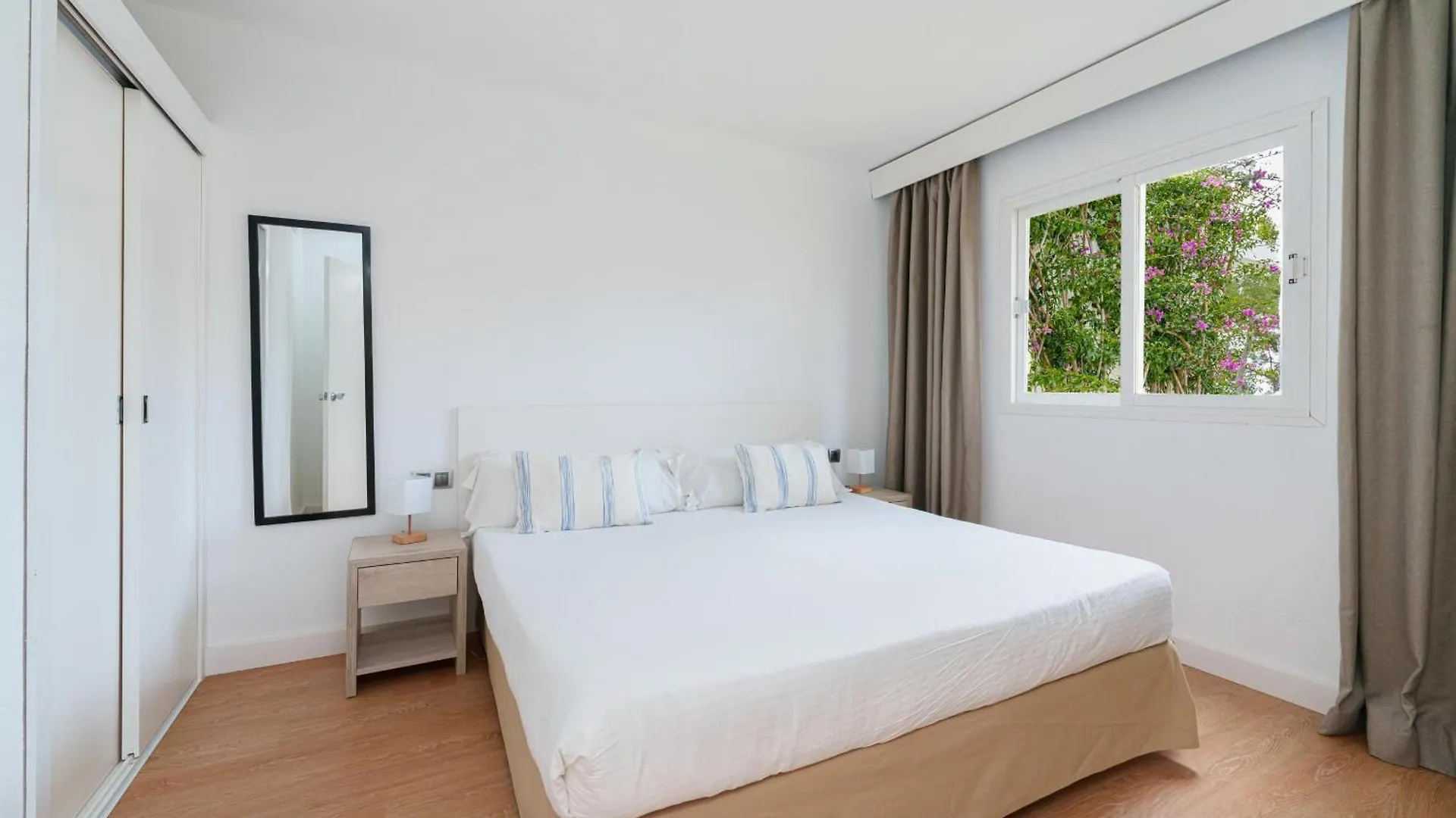 Apartamentos Ferrer Lime Playa De Alcudia Port de Alcudia  Apartment
