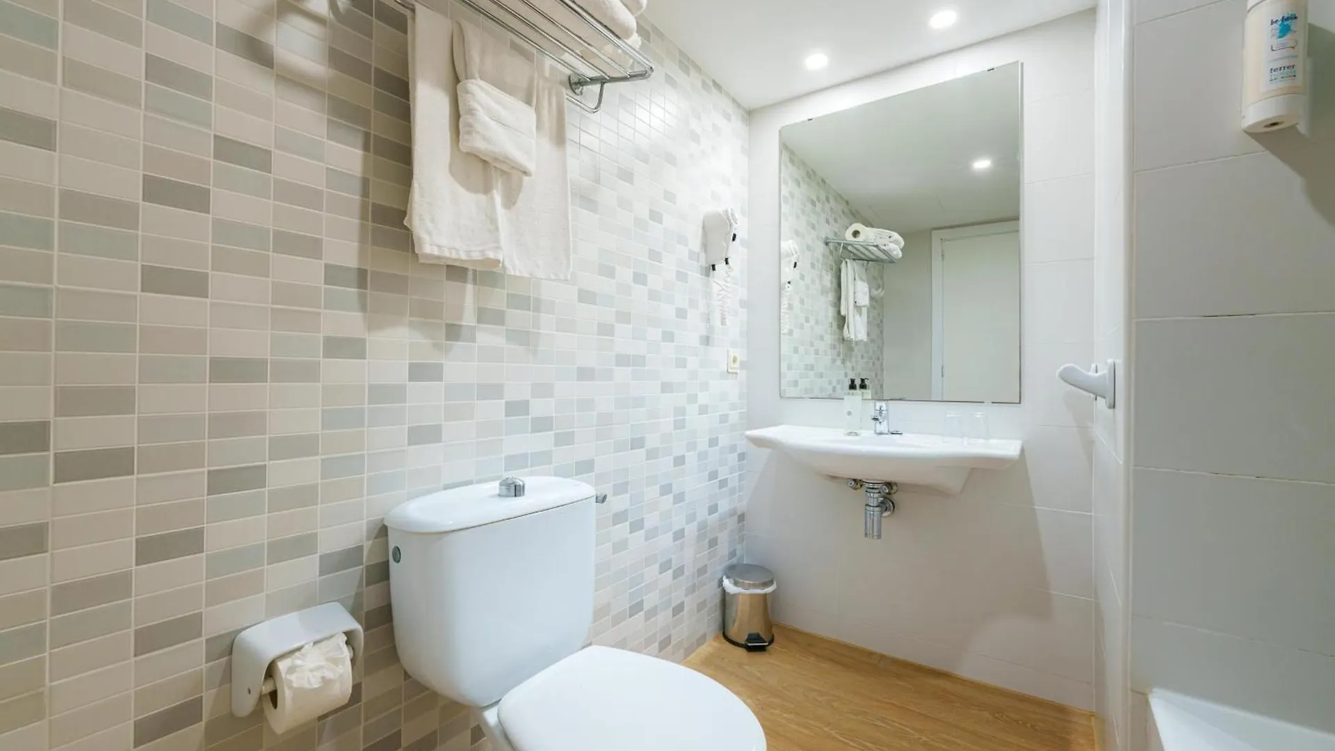 Apartamentos Ferrer Lime Playa De Alcudia Port de Alcudia  0*, Port de Alcudia (Mallorca)