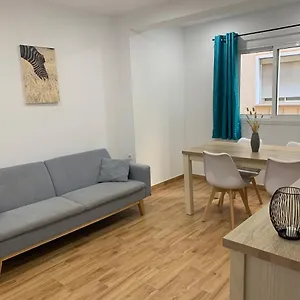 central-renovated-3-bedroom-flat.es-andalucia.com/